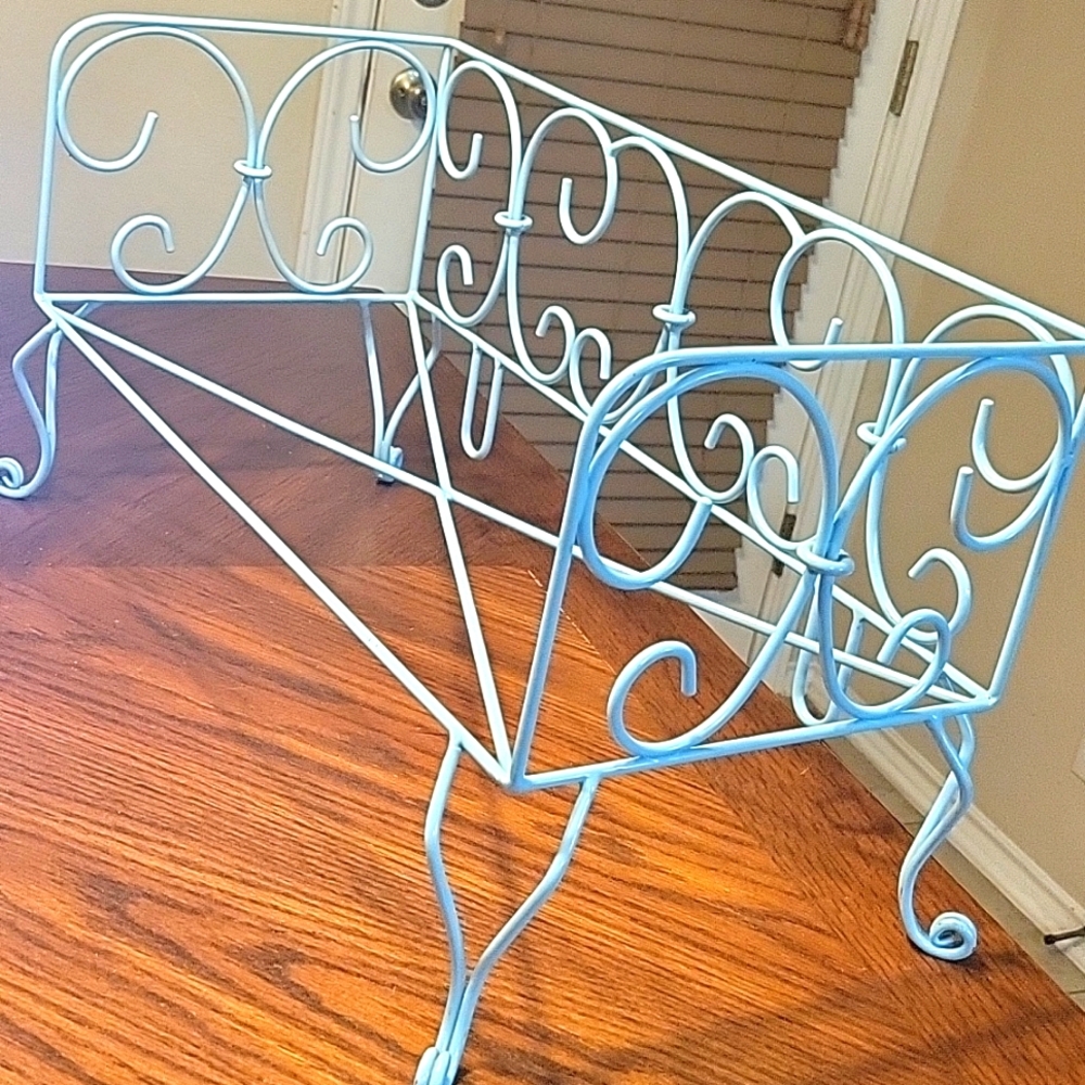 American Girl AG Curlicue Teal Blue Metal Day Bed ***FRAME ONLY for 18" …